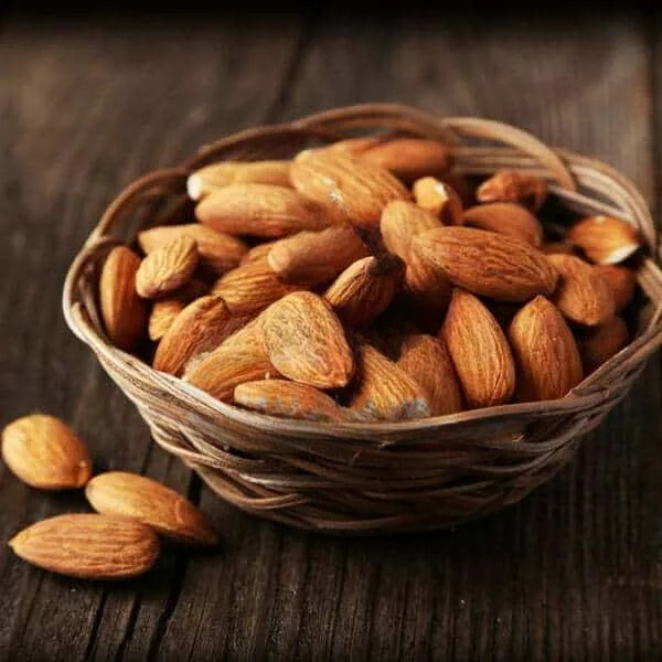 1kg Almonds Basket