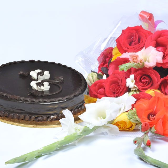 Chocolate Cake & Medium Bouquet Combo 